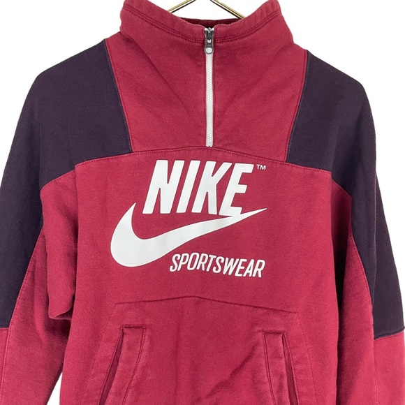 Nike Sportswear Colorblock Graphic Athletic Performance Pullover Sweatshirt - Picture 16 of 16